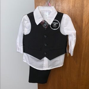BRAND NEW, tuxedo outfit with vest for baby.